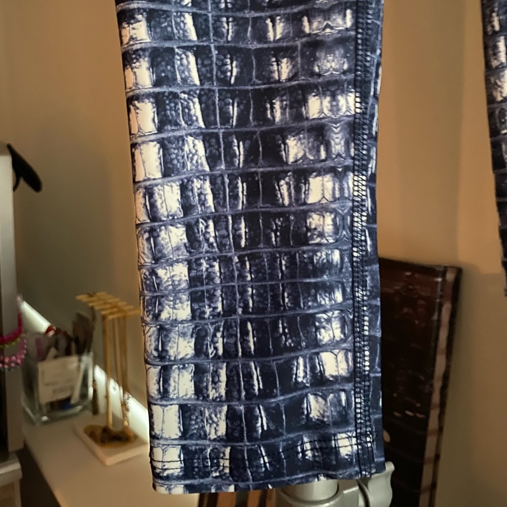 NWT Prismsport Leggings from Bandier - Picture 3 of 10